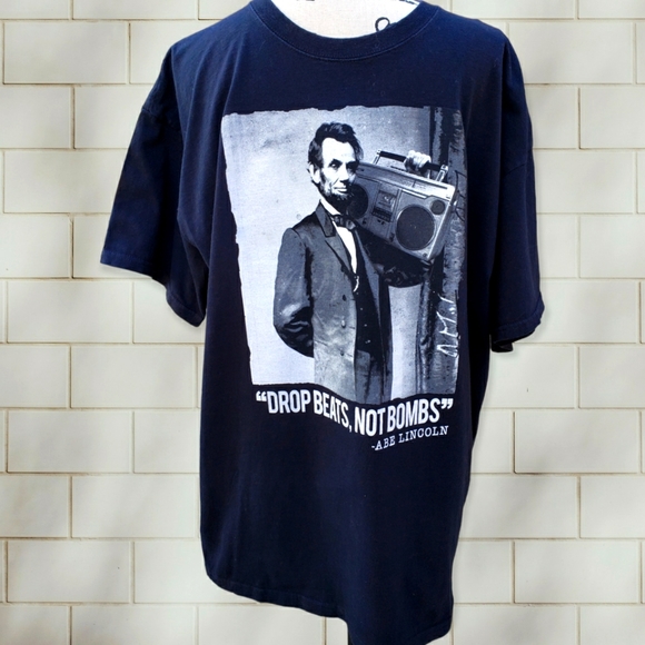 Mens Abe Lincoln & boombox black tee - Picture 2 of 7